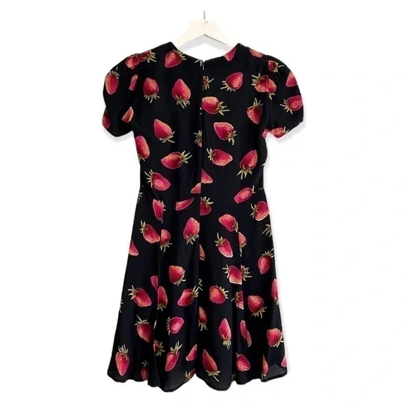 Reformation Koa mini dress, strawberry, size 2P - Picture 3 of 15